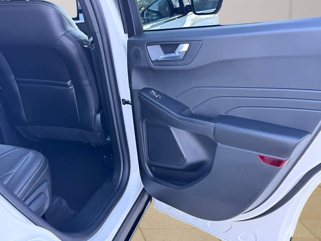2025 Ford Escape Hybrid Platinum