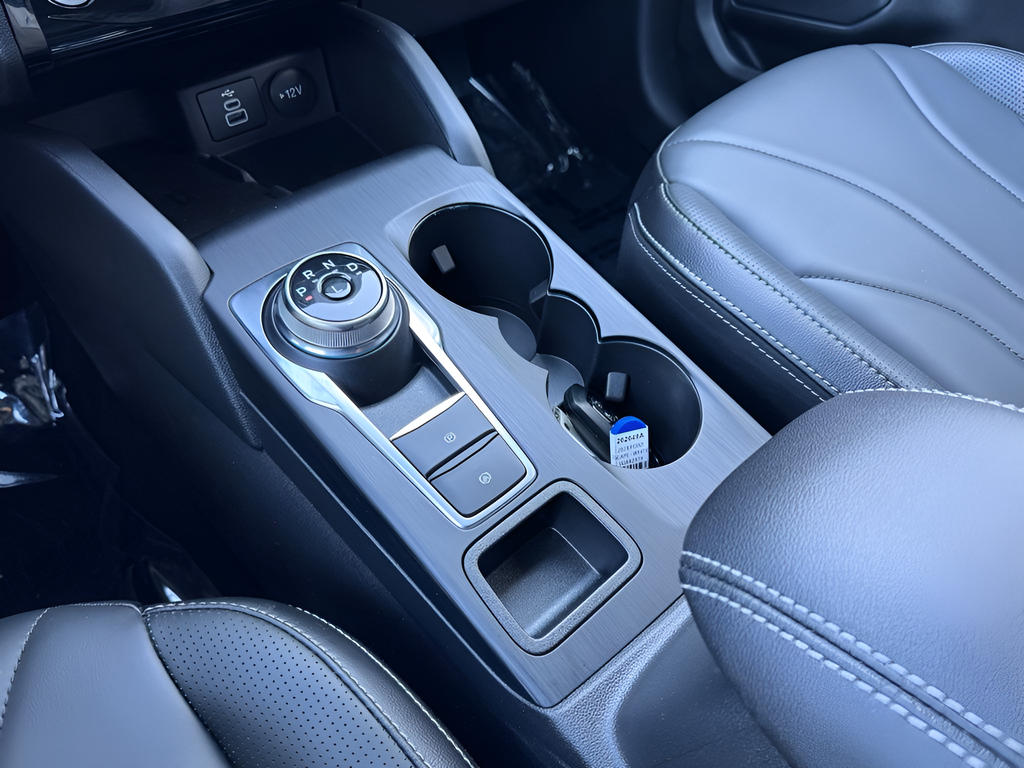2025 Ford Escape Hybrid Platinum