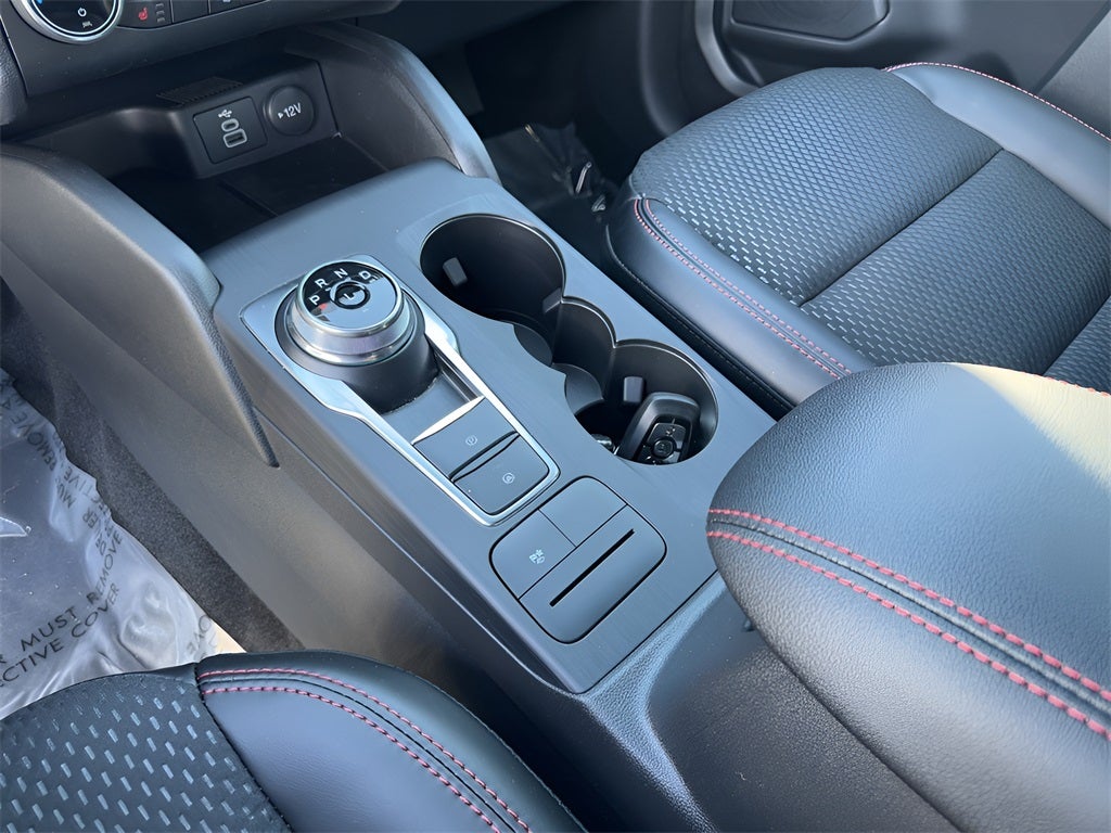 2025 Ford Escape Hybrid ST-Line