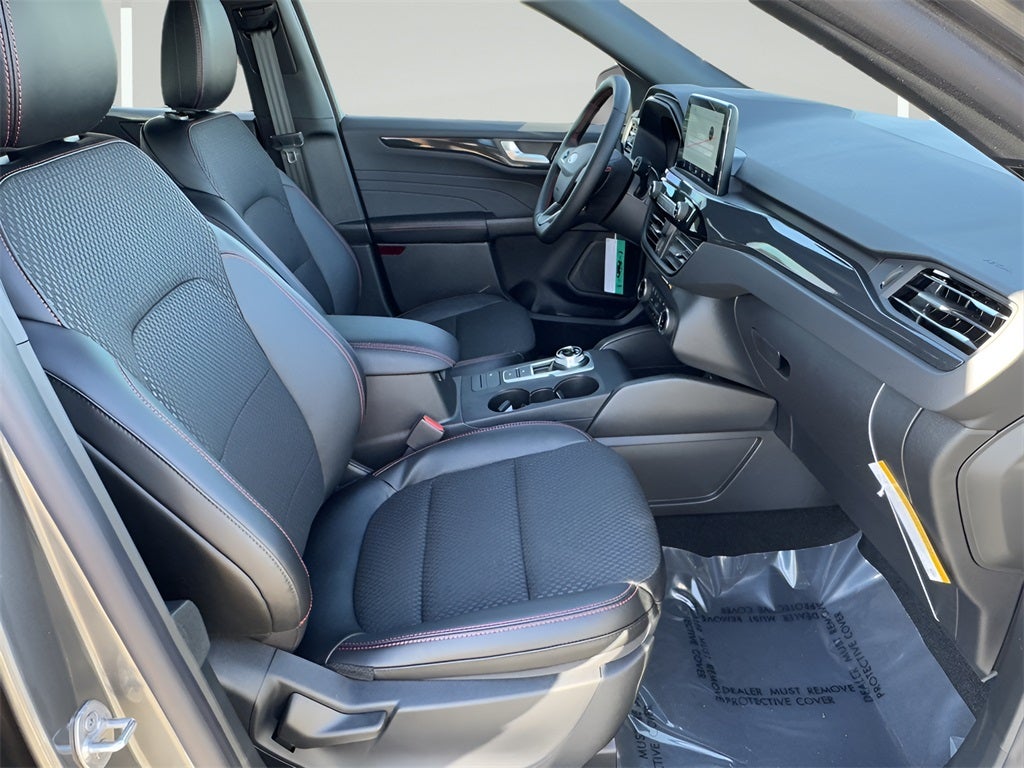 2025 Ford Escape Hybrid ST-Line