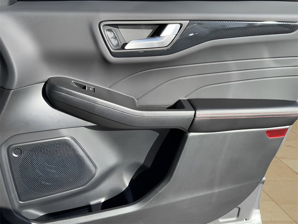 2025 Ford Escape Hybrid ST-Line