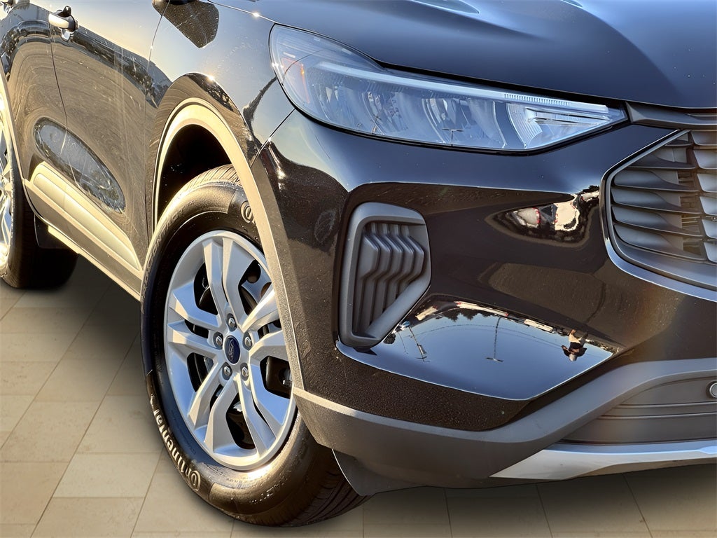 2023 Ford Escape Base