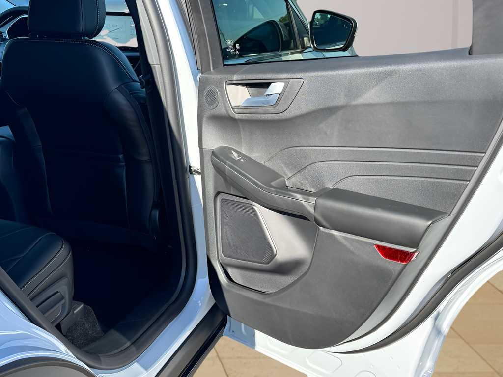 2026 Ford Escape Hybrid Platinum