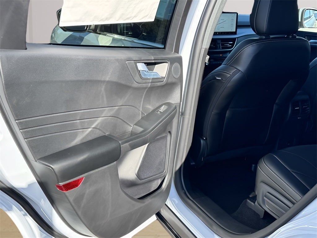 2026 Ford Escape Hybrid Platinum