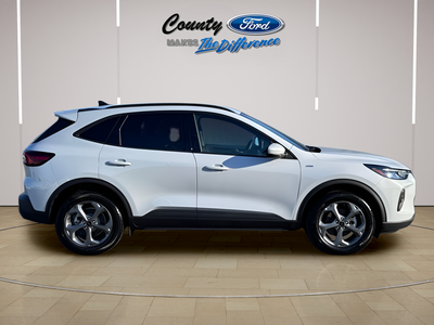 2025 Ford Escape ST-Line Select