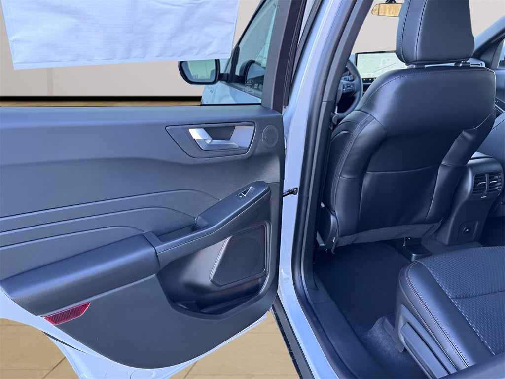 2026 Ford Escape Hybrid ST-Line Select