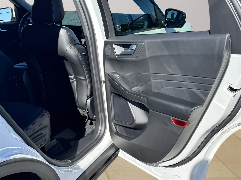 2026 Ford Escape Hybrid ST-Line Select