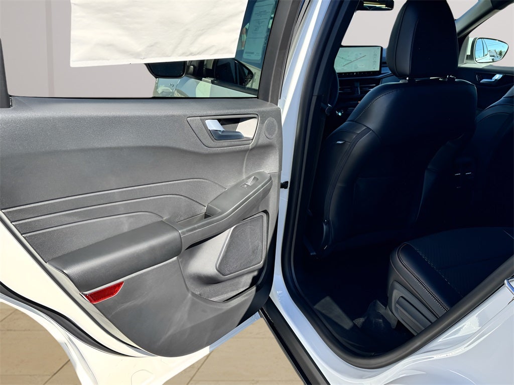 2026 Ford Escape Hybrid ST-Line Select