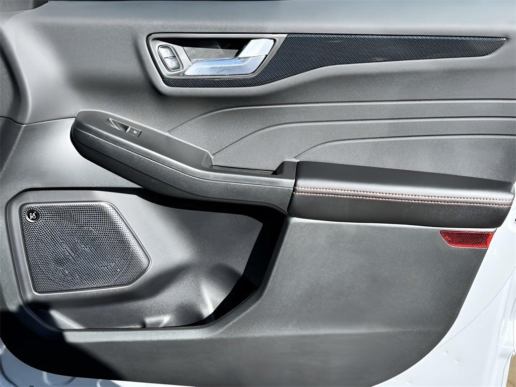 2026 Ford Escape Hybrid ST-Line Elite