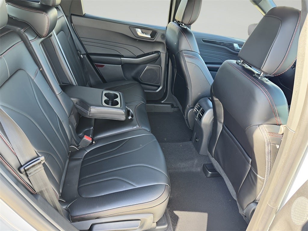 2026 Ford Escape Hybrid ST-Line Elite