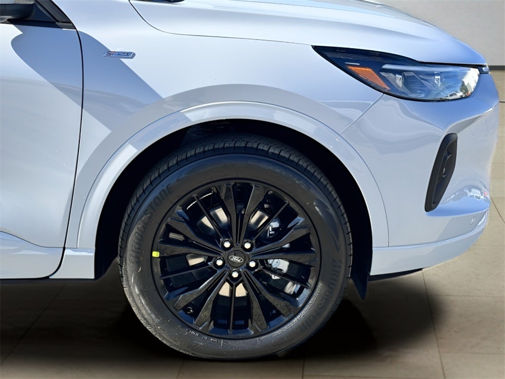 2026 Ford Escape Hybrid ST-Line Elite