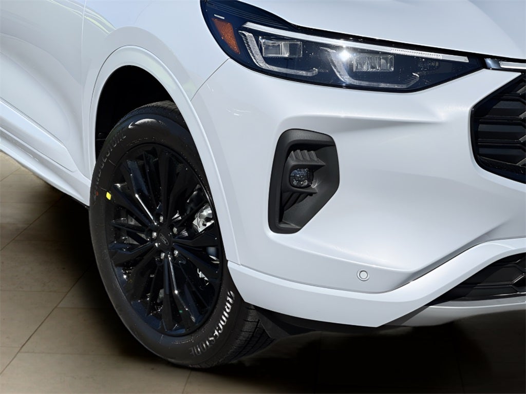 2026 Ford Escape Hybrid ST-Line Elite