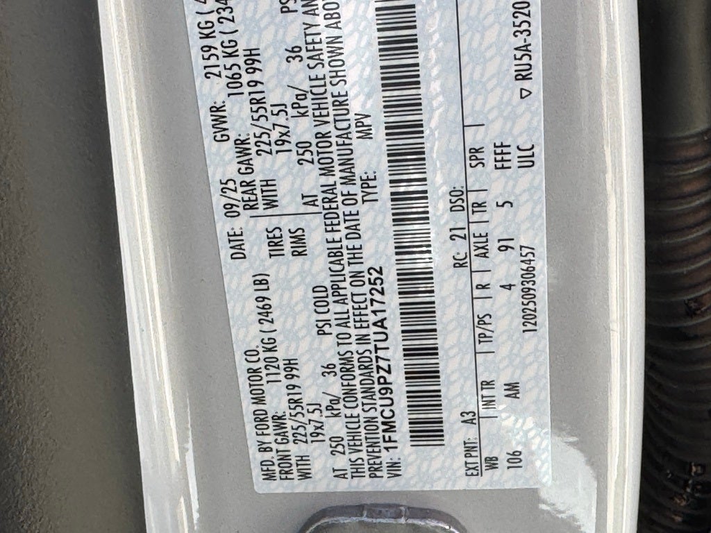 2026 Ford Escape Hybrid ST-Line Elite