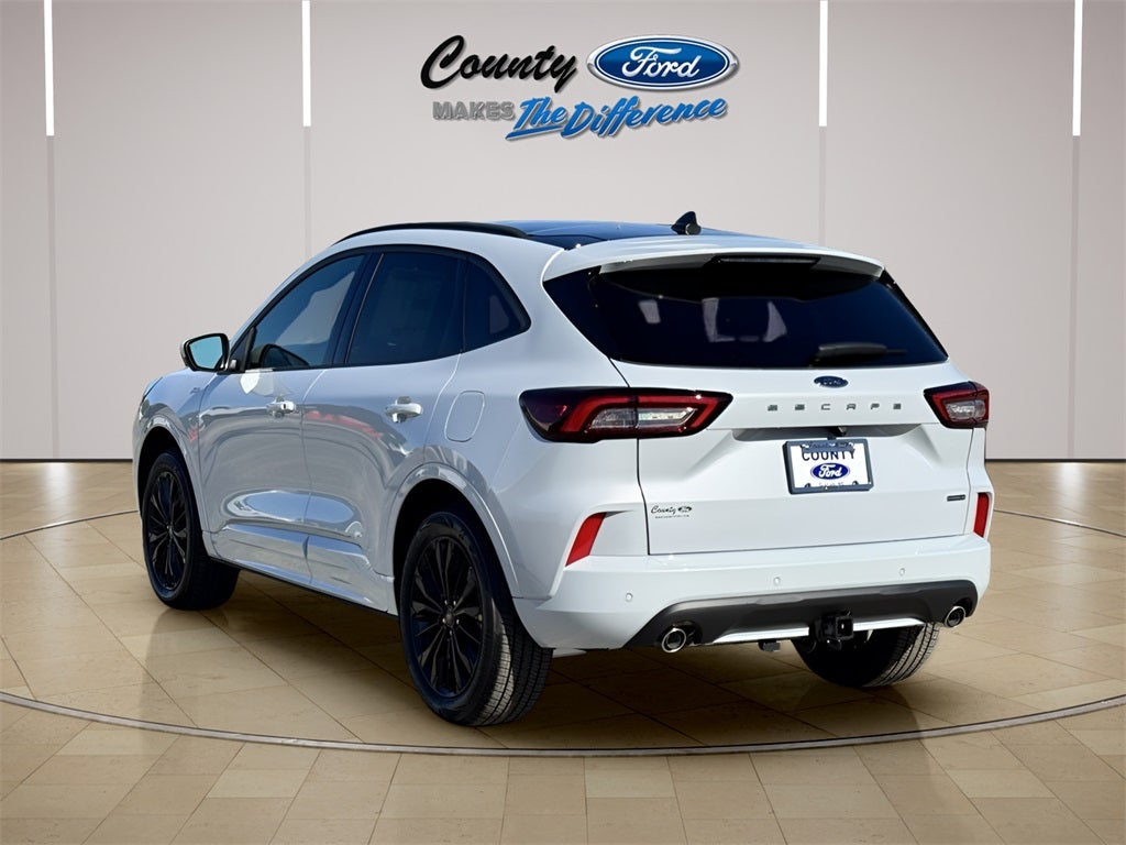 2026 Ford Escape Hybrid ST-Line Elite