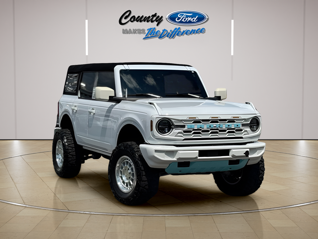 2025 Ford Bronco Base
