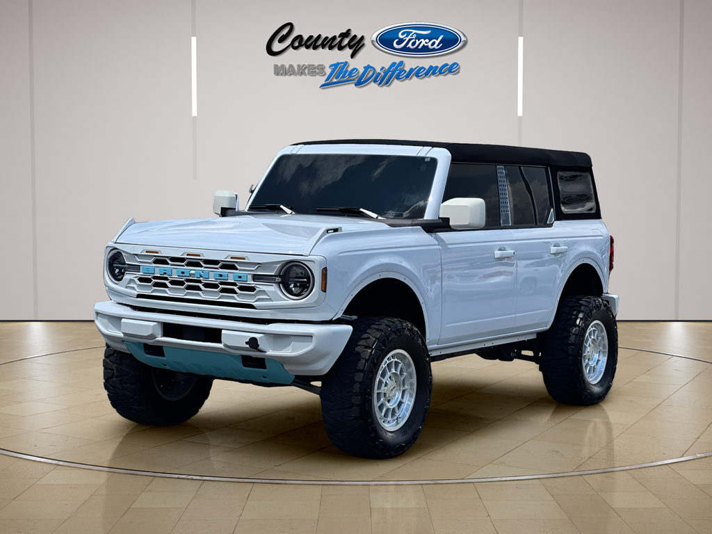 2025 Ford Bronco Base