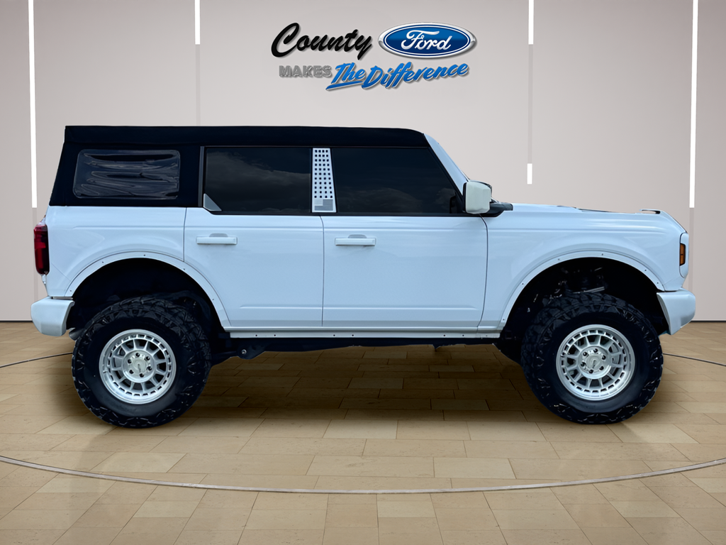 2025 Ford Bronco Base