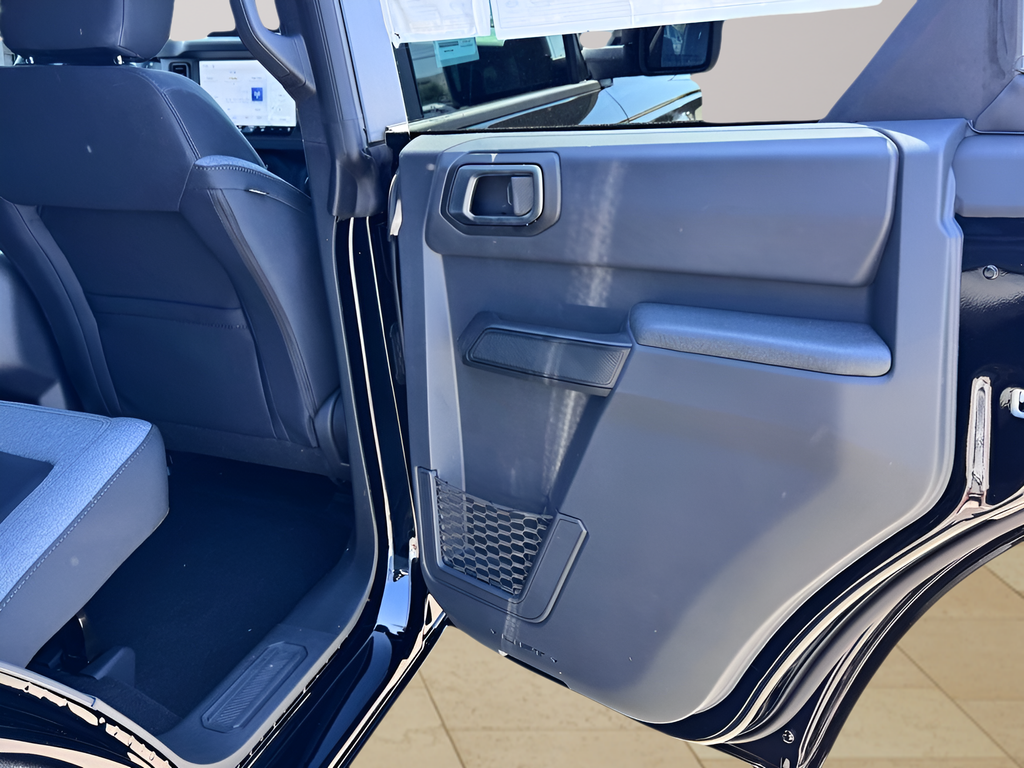 2026 Ford Bronco Big Bend Matte Black Package