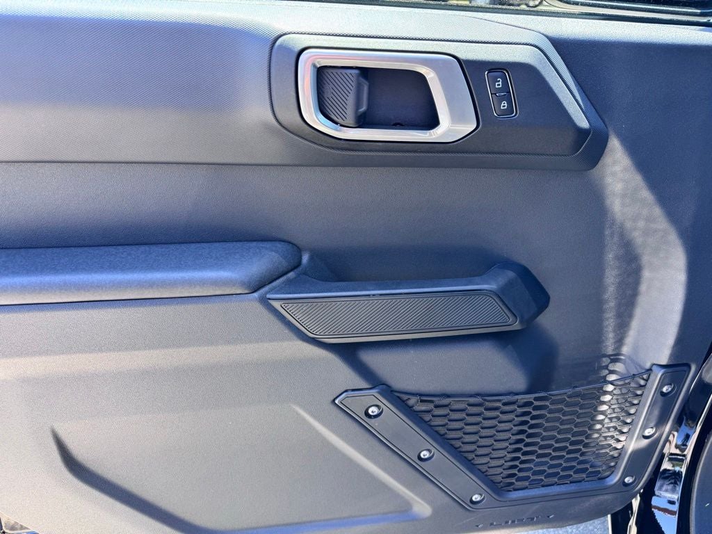 2026 Ford Bronco Big Bend Matte Black Package