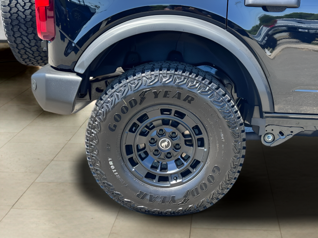 2026 Ford Bronco Big Bend Matte Black Package
