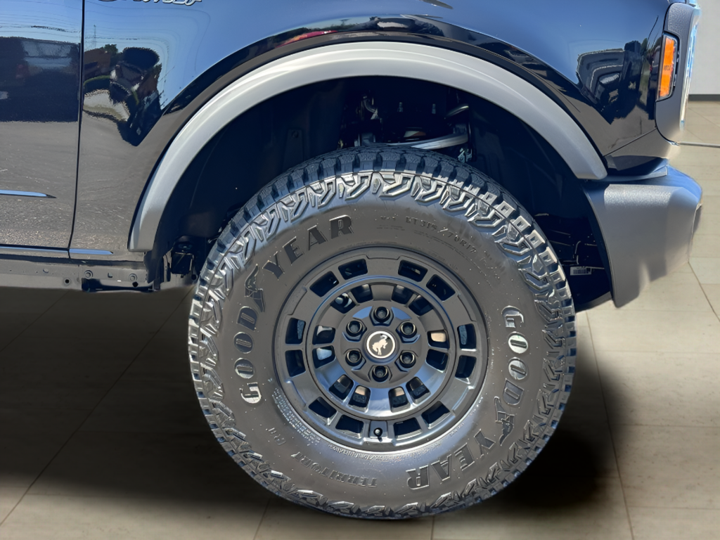 2026 Ford Bronco Big Bend Matte Black Package