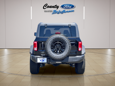 2026 Ford Bronco Big Bend Matte Black Package
