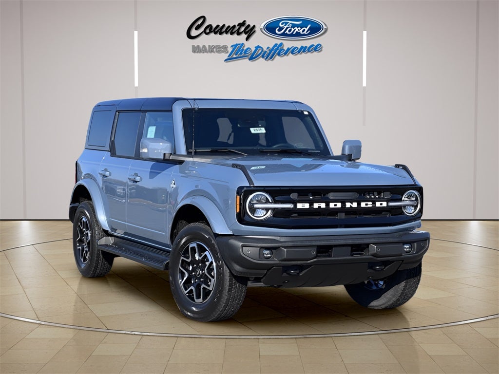 2025 Ford Bronco Outer Banks