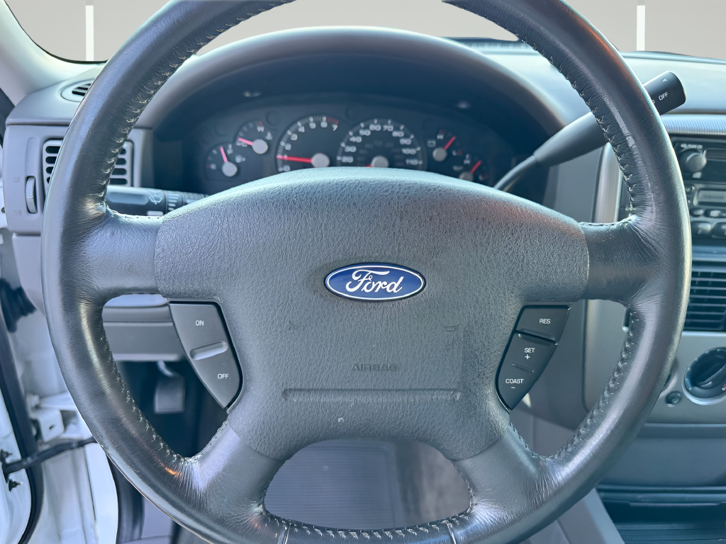 2003 Ford Explorer XLT