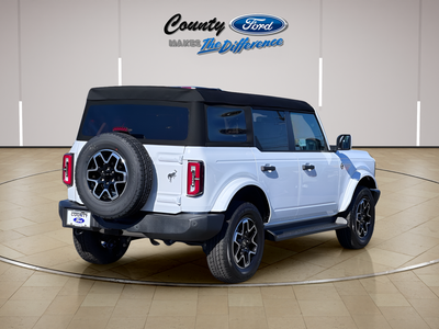 2026 Ford Bronco Outer Banks