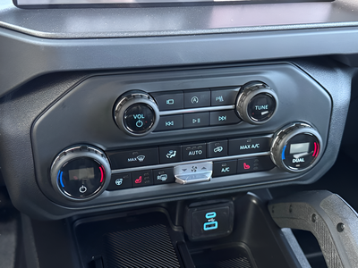 2025 Ford Bronco Badlands Pink Edition