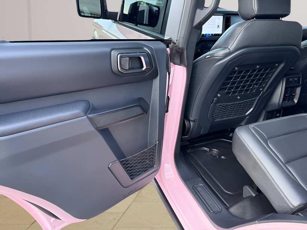 2025 Ford Bronco Badlands Pink Edition