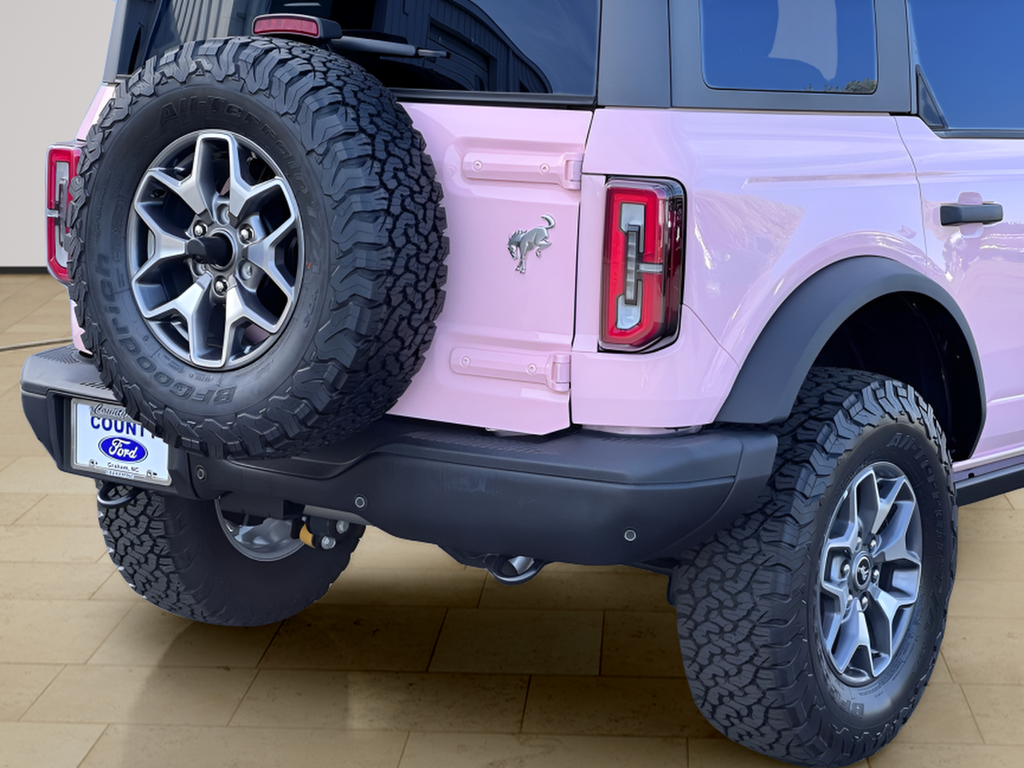2025 Ford Bronco Badlands Pink Edition
