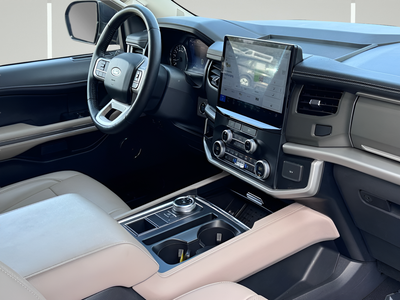 2024 Ford Expedition Max XLT