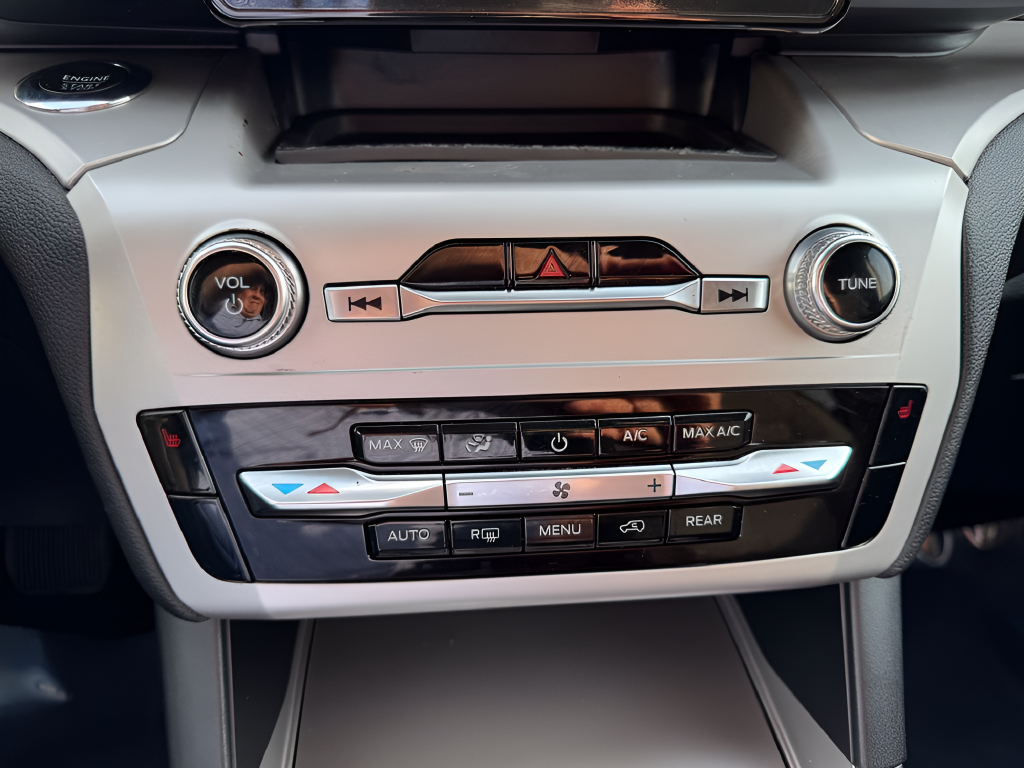 2022 Ford Explorer XLT 4WD