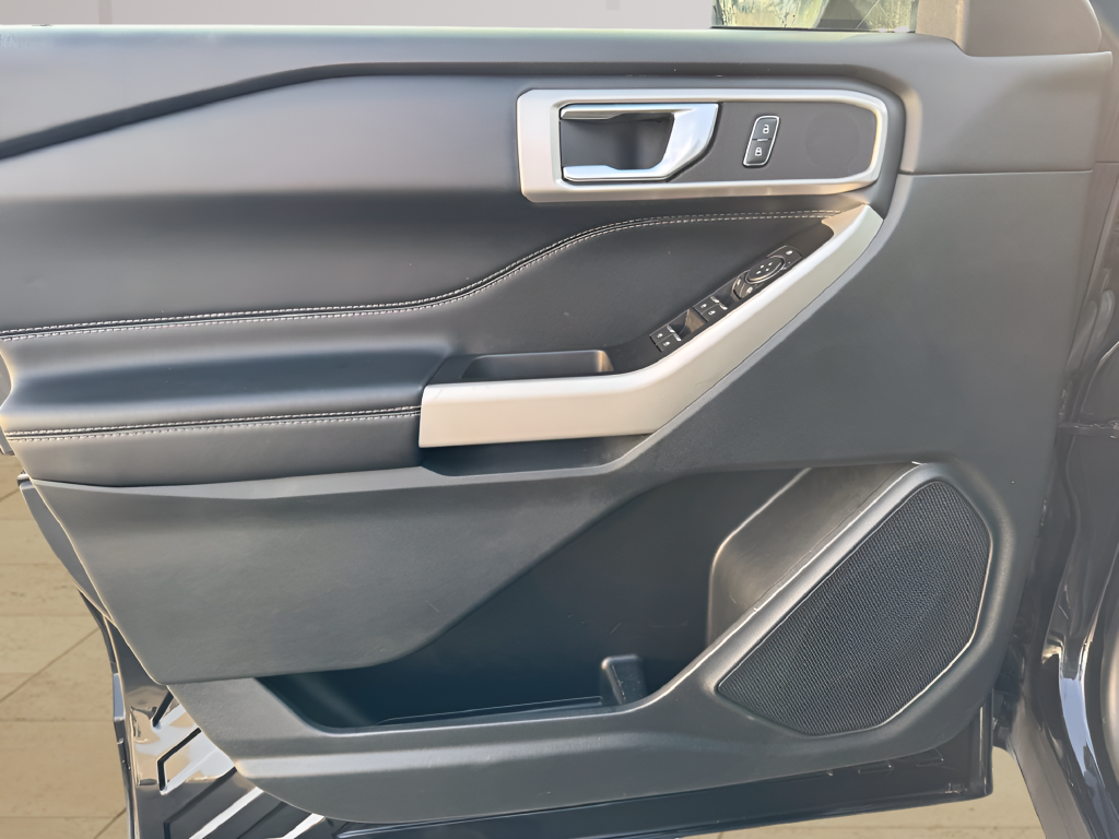 2022 Ford Explorer XLT 4WD