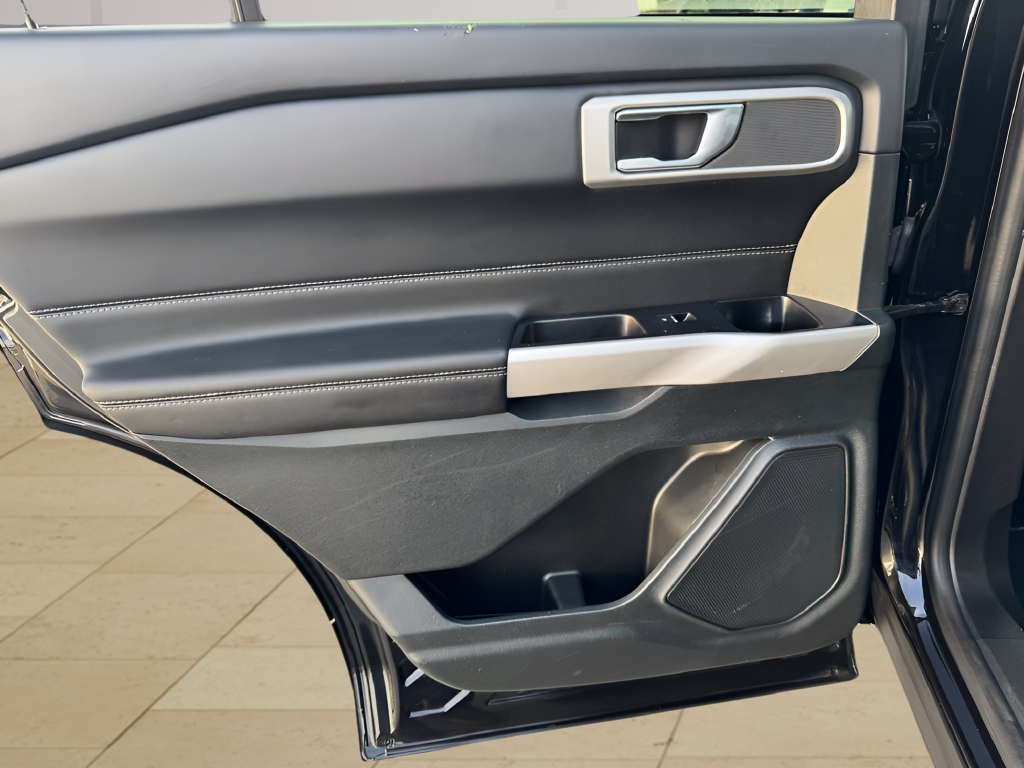 2022 Ford Explorer XLT 4WD