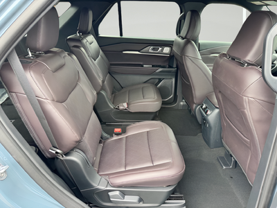 2027 Ford Explorer Platinum