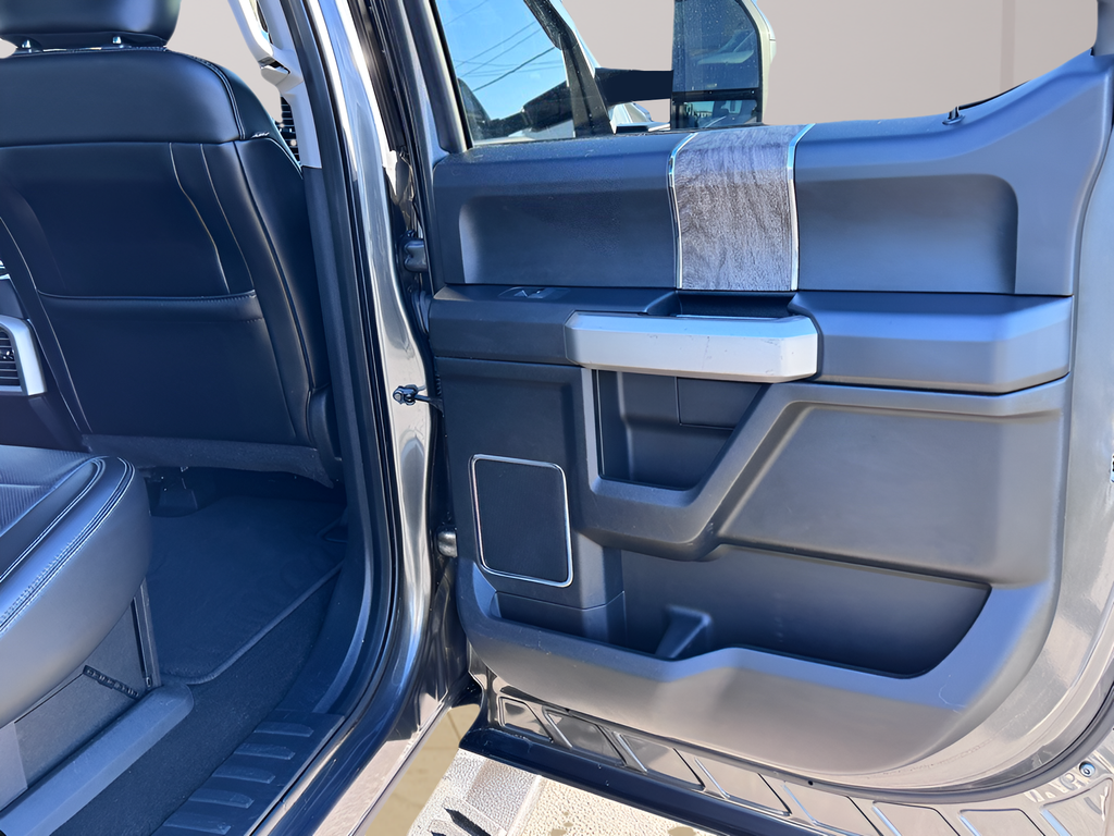 2017 Ford F-350SD Lariat