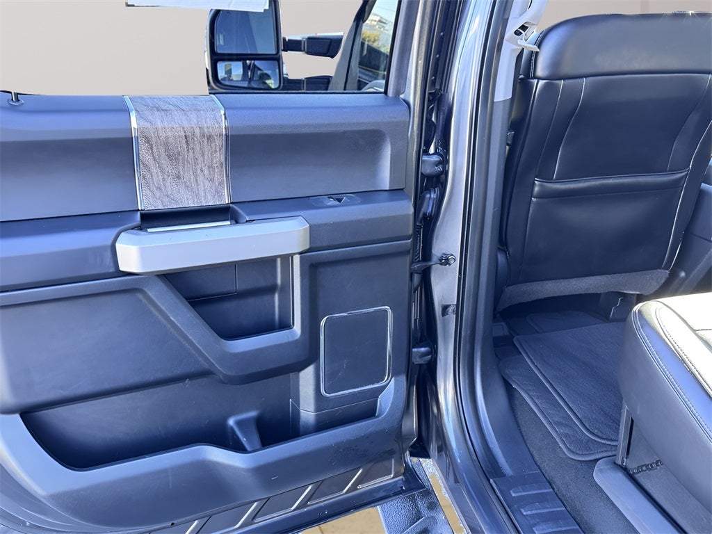 2017 Ford F-350SD Lariat