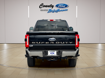 2023 Ford F-350SD Lariat