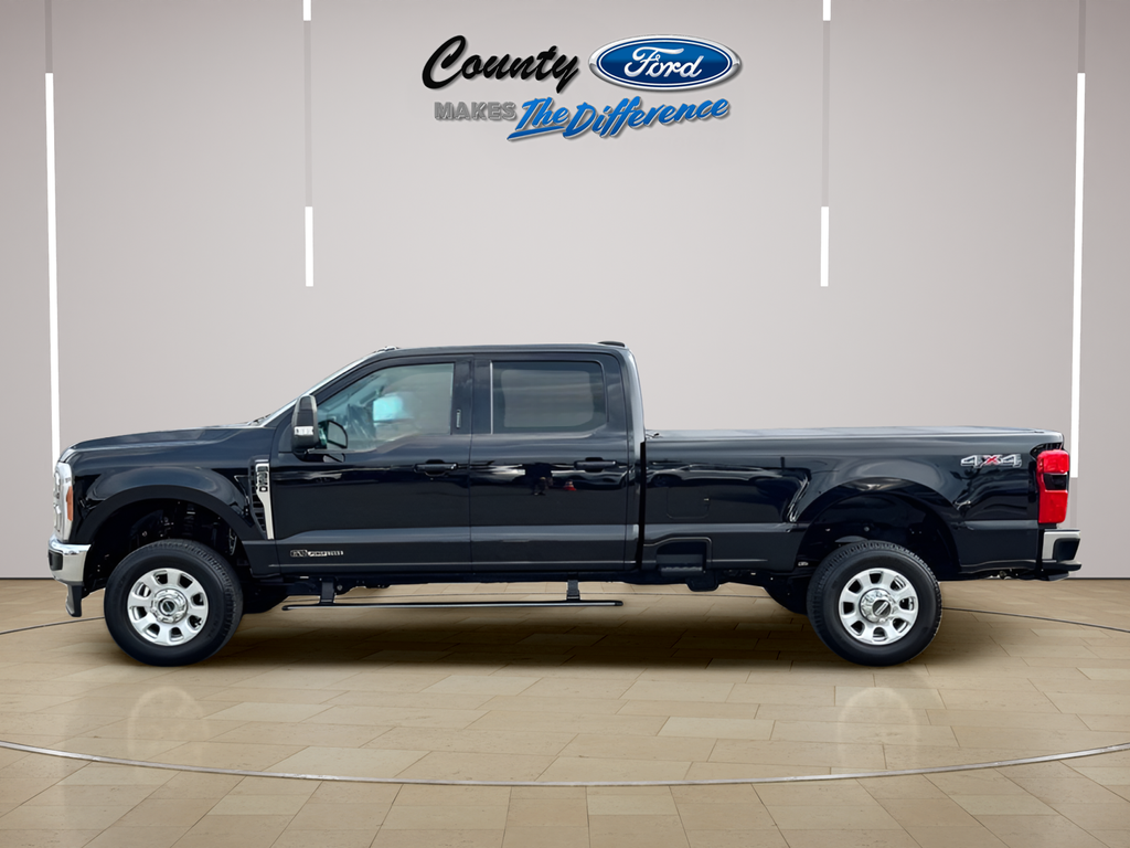 2023 Ford F-350SD Lariat