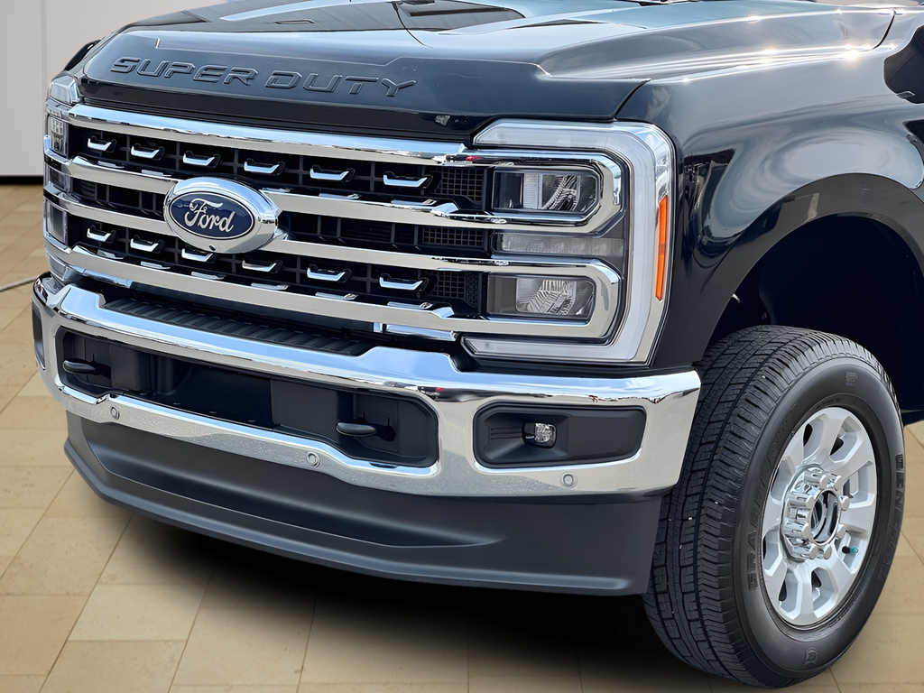 2023 Ford F-350SD Lariat