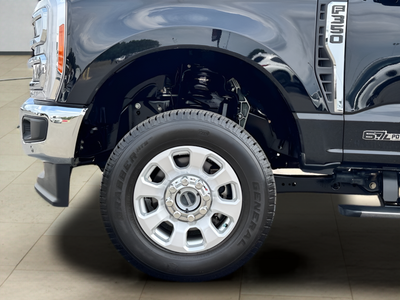 2023 Ford F-350SD Lariat