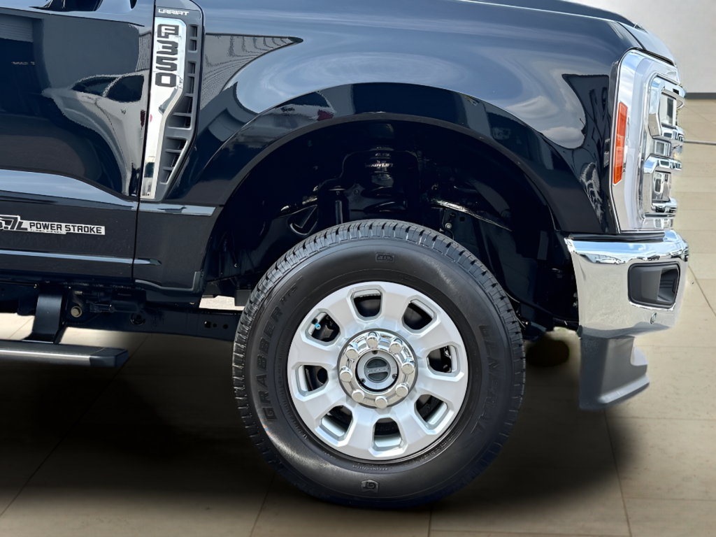 2023 Ford F-350SD Lariat