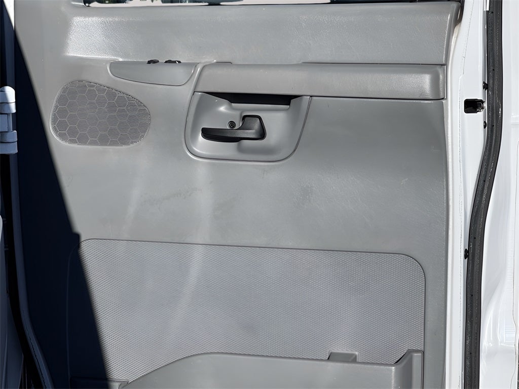 2006 Ford E-150 Commercial