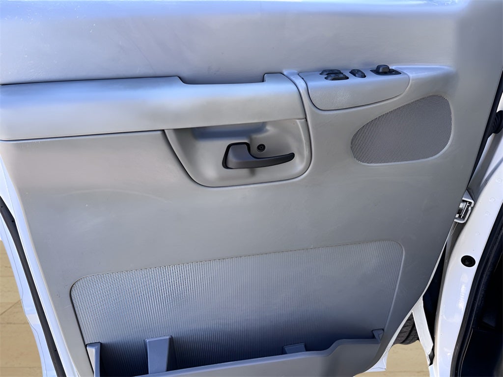 2006 Ford E-150 Commercial