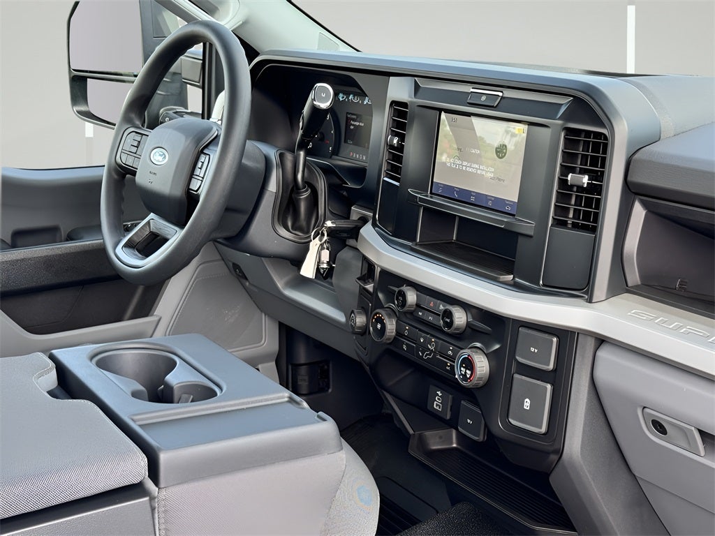 2025 Ford F-350SD XL