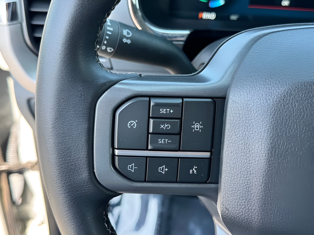 2023 Ford F-150 Lightning XLT