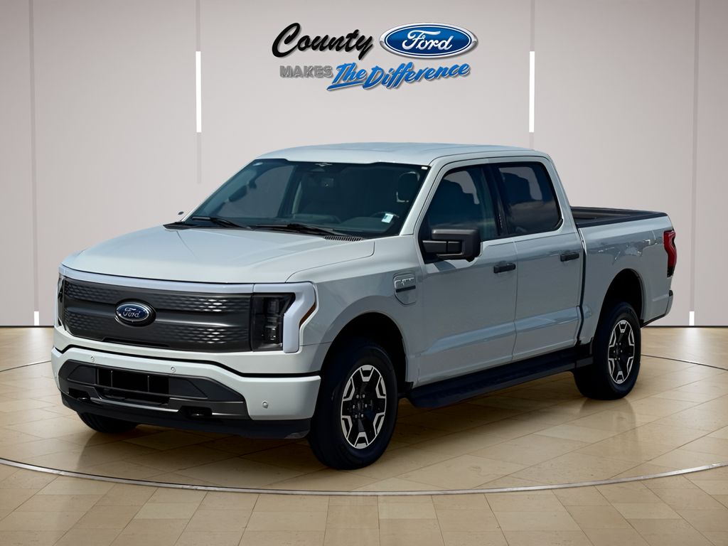 2023 Ford F-150 Lightning XLT