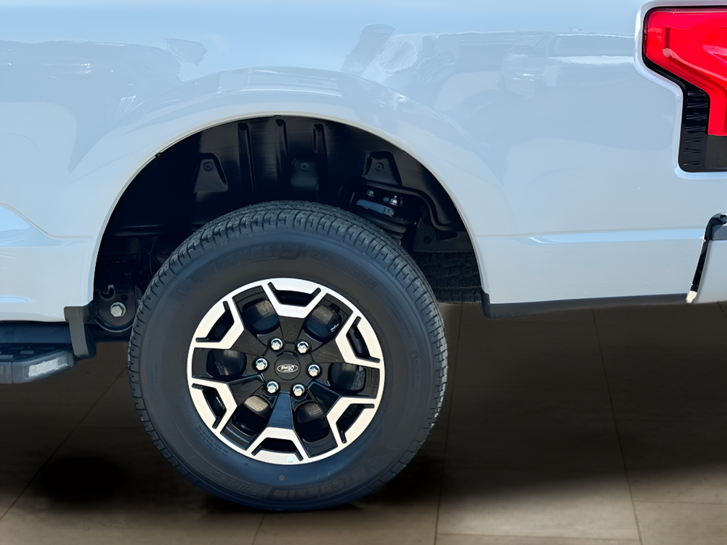 2023 Ford F-150 Lightning XLT